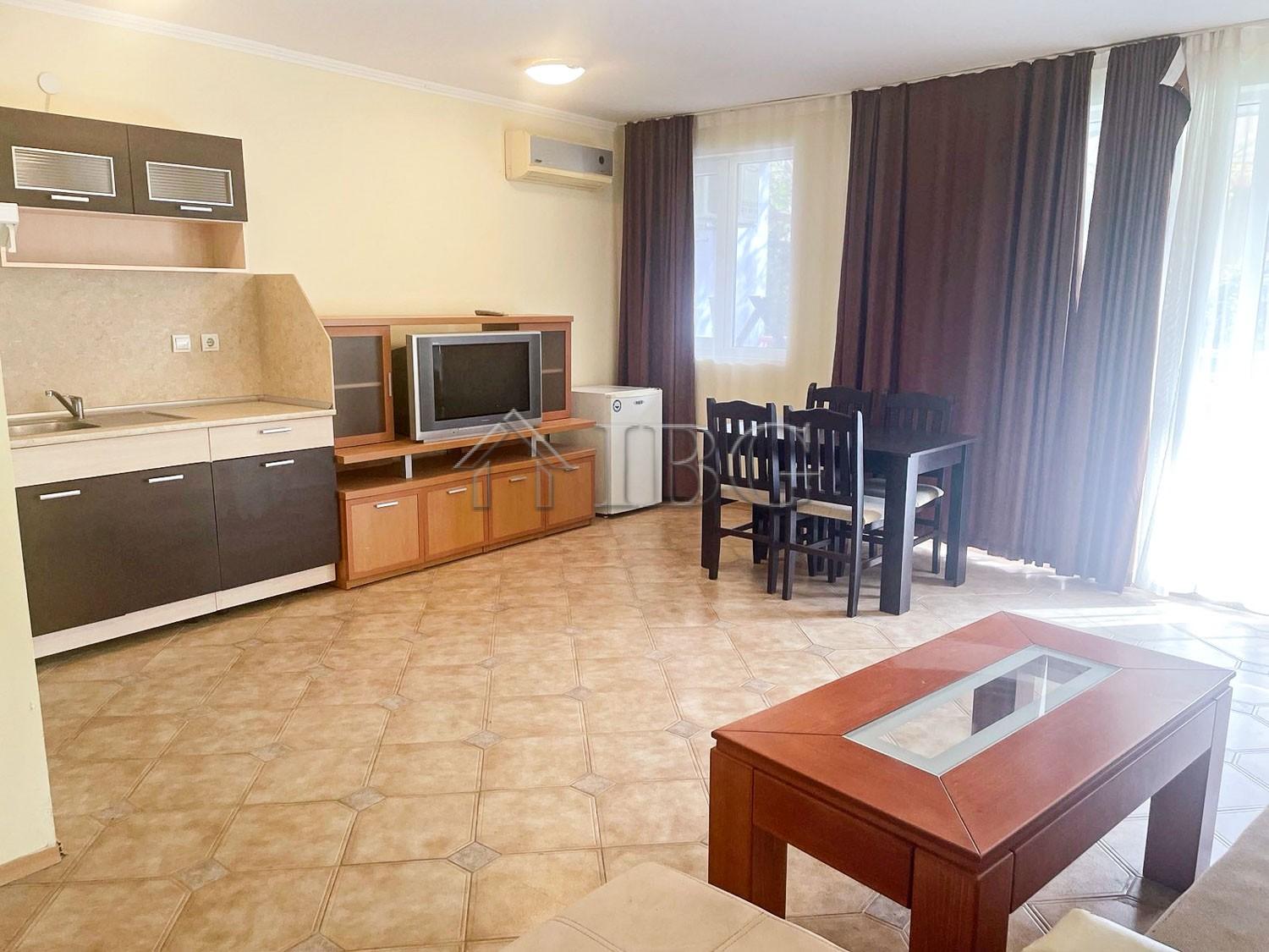 2-Bedroom Apartment with Pool View Central Plaza, Sunny Beach — photo 3