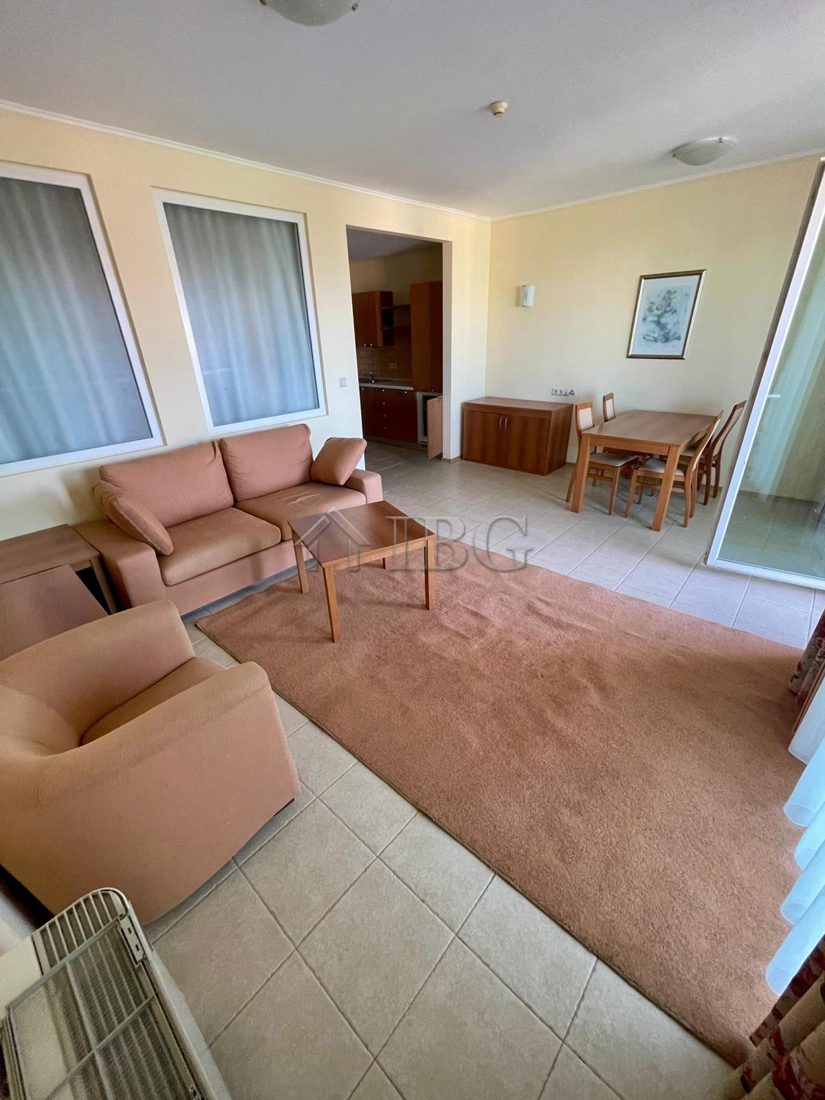 1-Bedroom Apartment Sunset Resort, Pomorie First Line to the Beach — photo 3