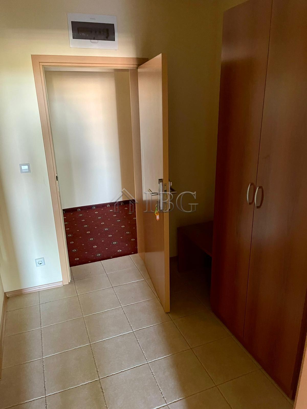 1-Bedroom Apartment Sunset Resort, Pomorie First Line to the Beach — photo 12 of 14
