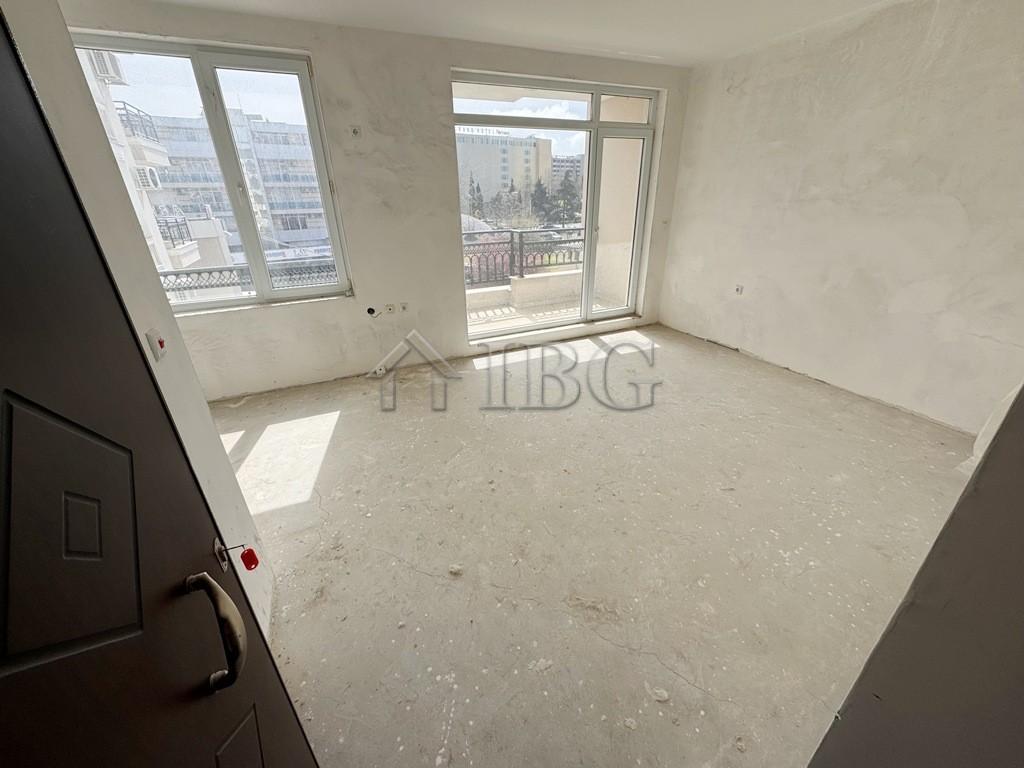 Studio with Pool View Premier Residence, Sunny Beach — photo 8 of 15