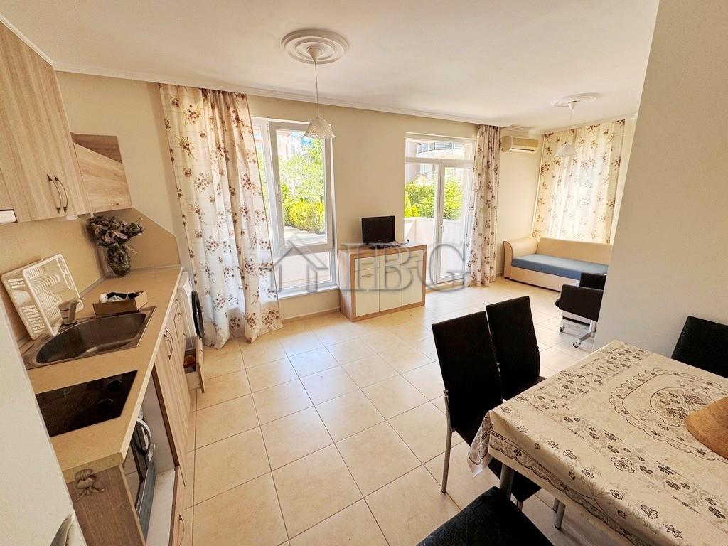 1-Bedroom Apartment with Pool View Persani 3, Sunny Beach — photo 4 of 16