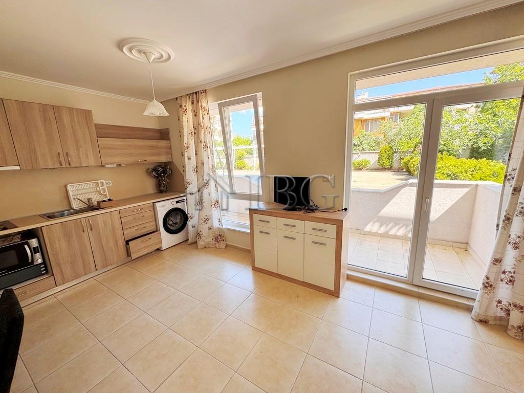 1-Bedroom Apartment with Pool View Persani 3, Sunny Beach — photo 3