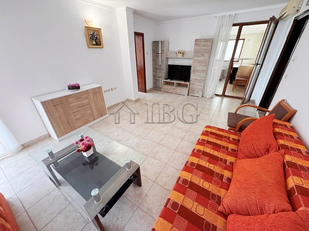 2-Bedroom Apartment with Sea View Yalta, Sveti Vlas — photo 10 of 24