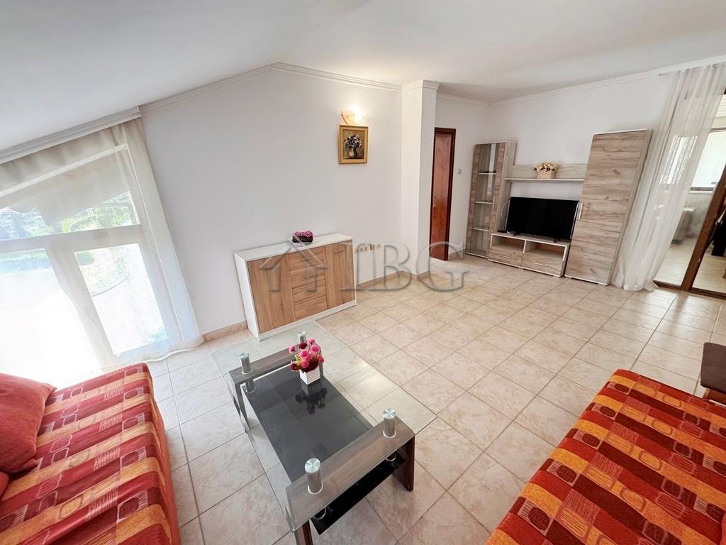 2-Bedroom Apartment with Sea View Yalta, Sveti Vlas — photo 11 of 24