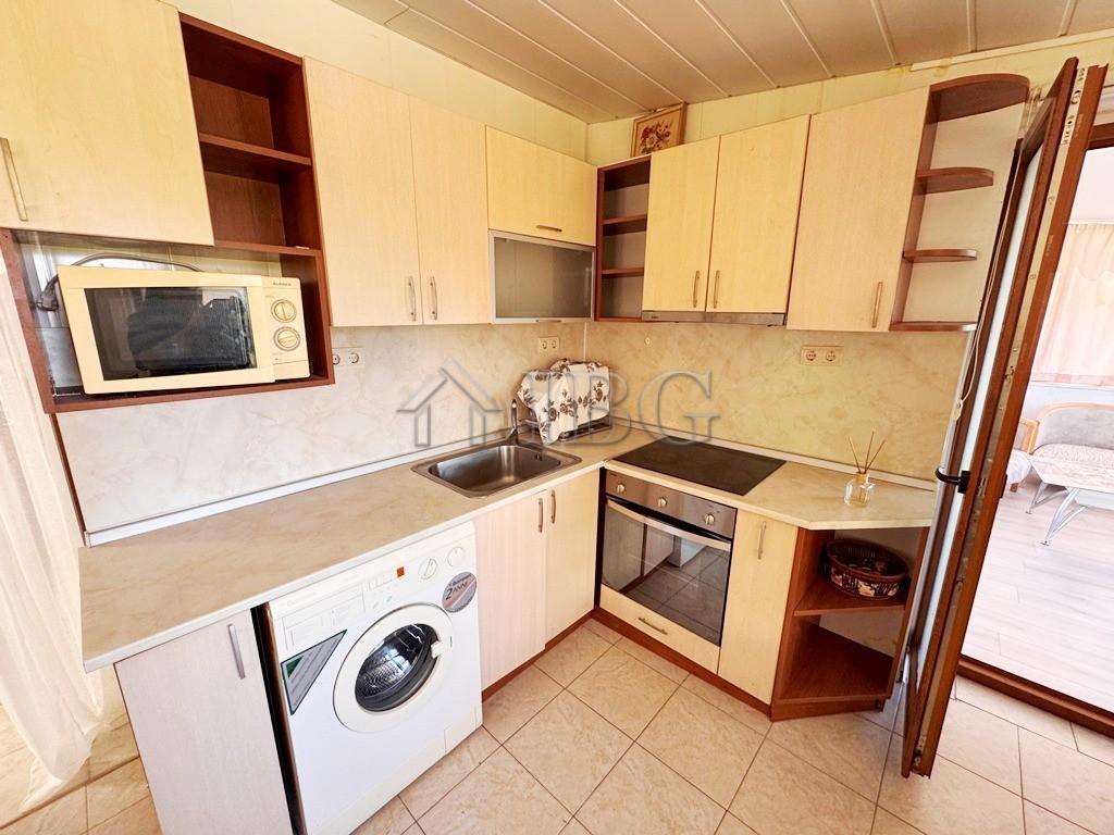 2-Bedroom Apartment with Sea View Yalta, Sveti Vlas — photo 14 of 24