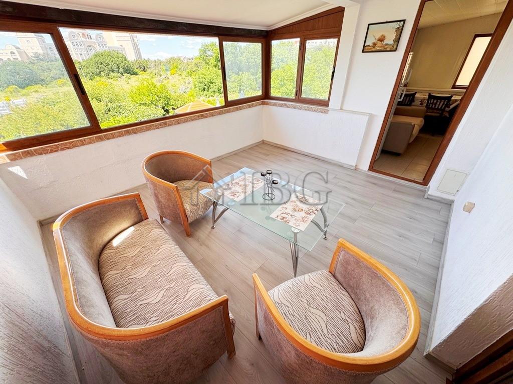 2-Bedroom Apartment with Sea View Yalta, Sveti Vlas — photo 15 of 24