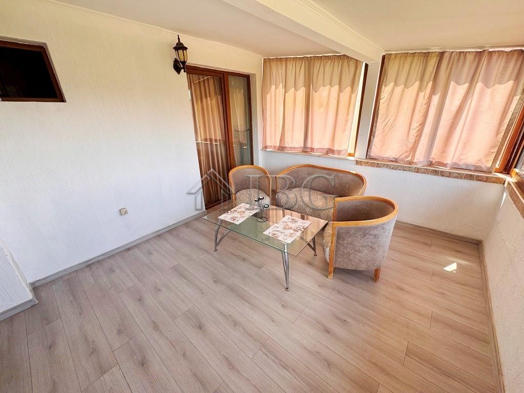 2-Bedroom Apartment with Sea View Yalta, Sveti Vlas — photo 16 of 24