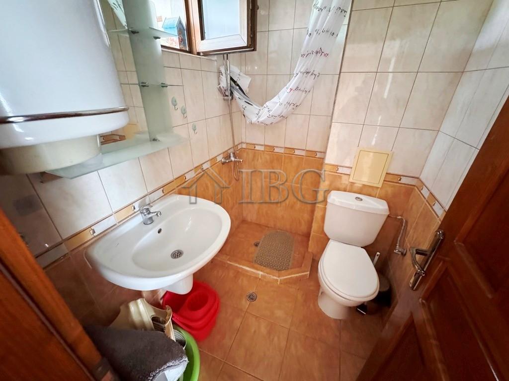 2-Bedroom Apartment with Sea View Yalta, Sveti Vlas — photo 20 of 24