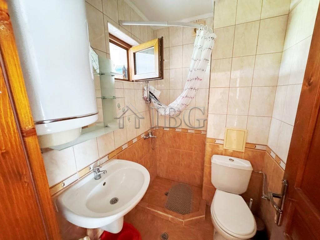 2-Bedroom Apartment with Sea View Yalta, Sveti Vlas — photo 21 of 24