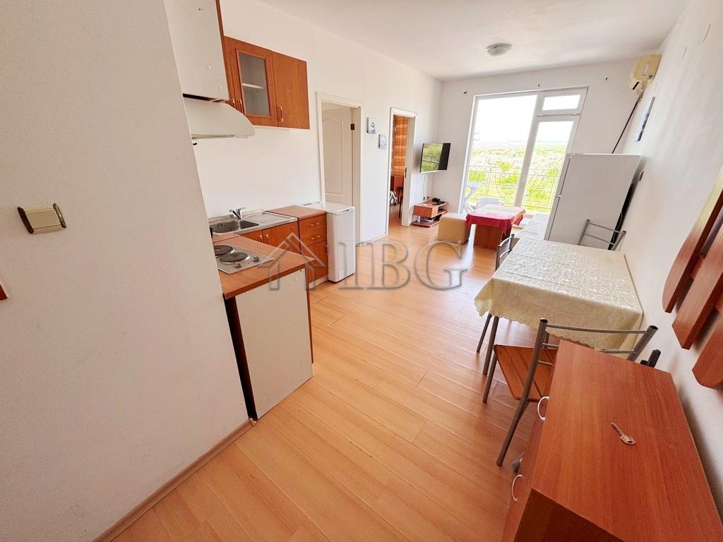 Furnished 2-Bedroom Apartment with Lake View in Sunny Day 4, Sunny Beach — photo 19 of 19