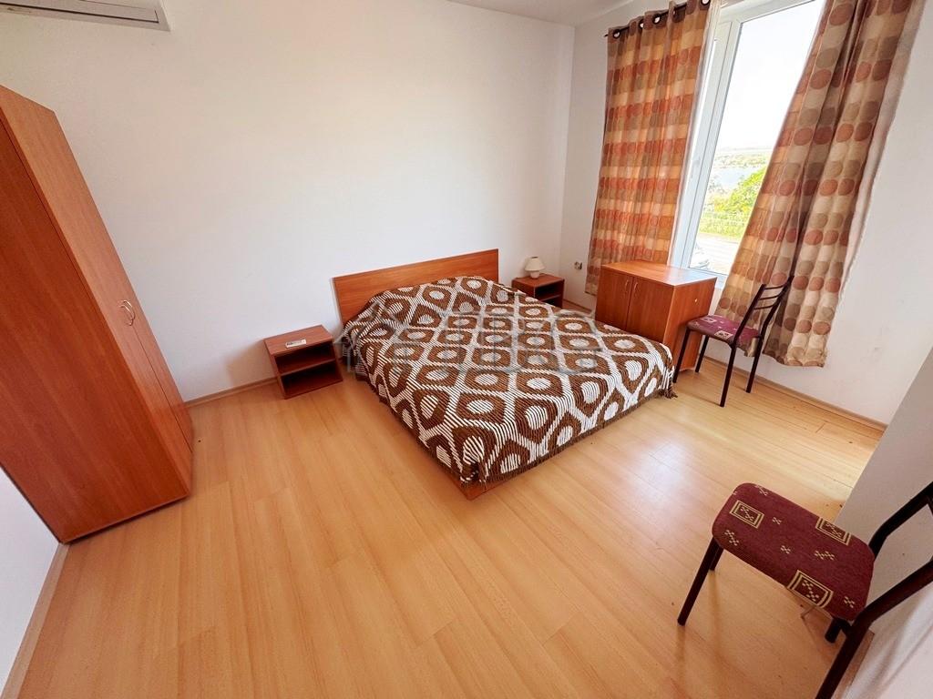 Furnished 2-Bedroom Apartment with Lake View in Sunny Day 4, Sunny Beach — photo 6