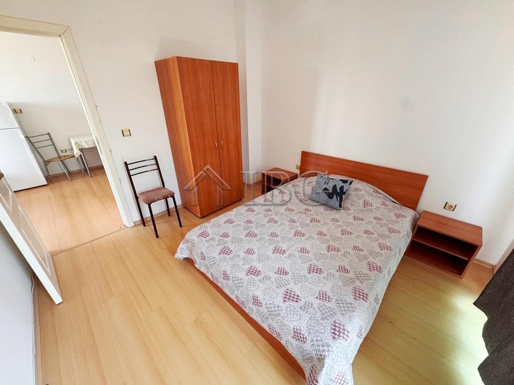 Furnished 2-Bedroom Apartment with Lake View in Sunny Day 4, Sunny Beach — photo 4