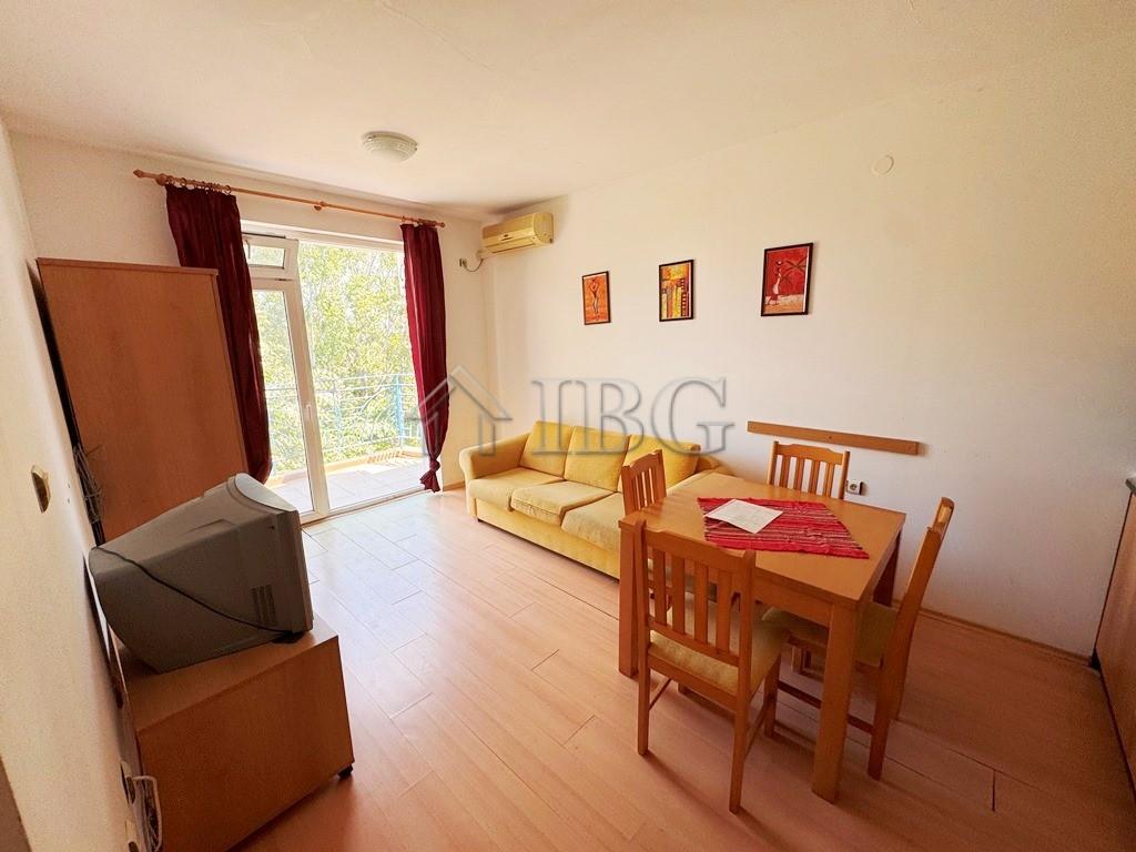 1-Bedroom Apartment with Courtyard View Sunny Day 4, Sunny Beach — photo 3