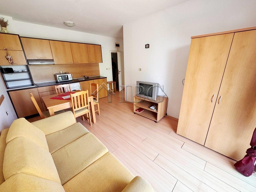1-Bedroom Apartment with Courtyard View Sunny Day 4, Sunny Beach — photo 7 of 18