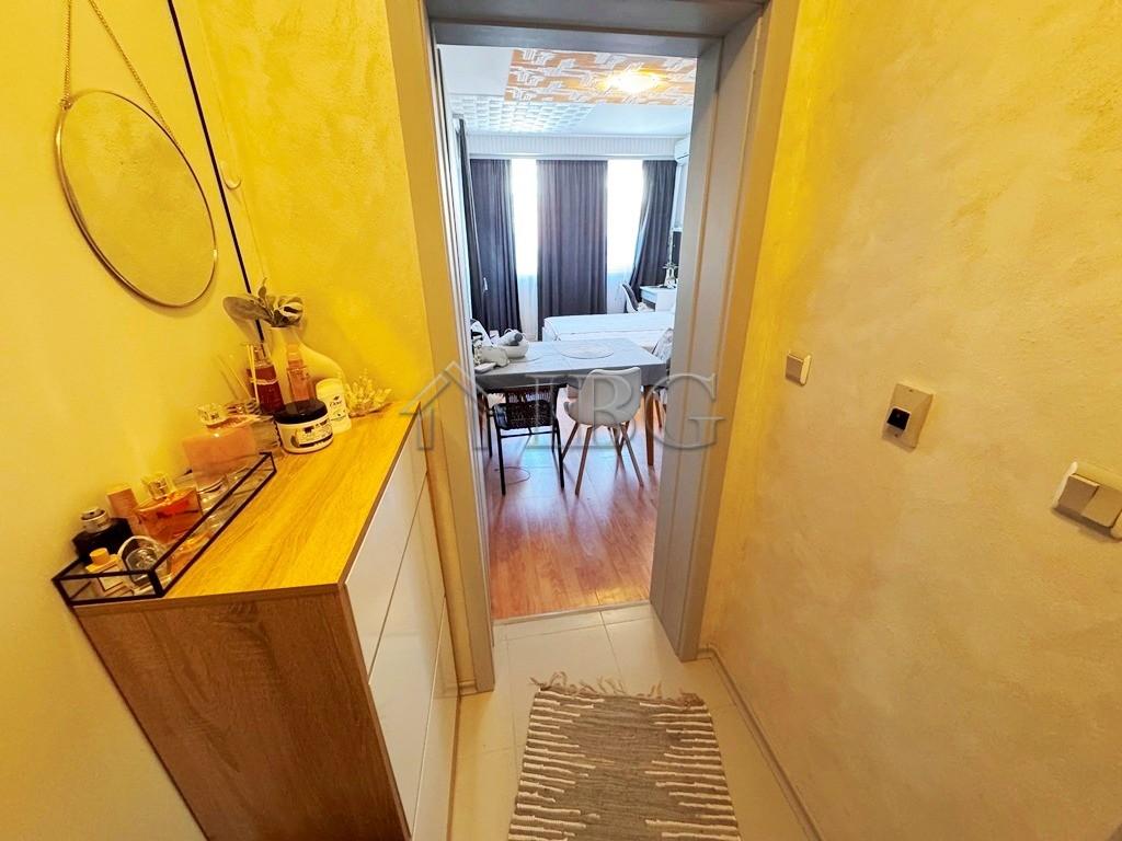 No Maintenance Fee 1-Bedroom Apartment in the Center of Sunny Beach — photo 15 of 15