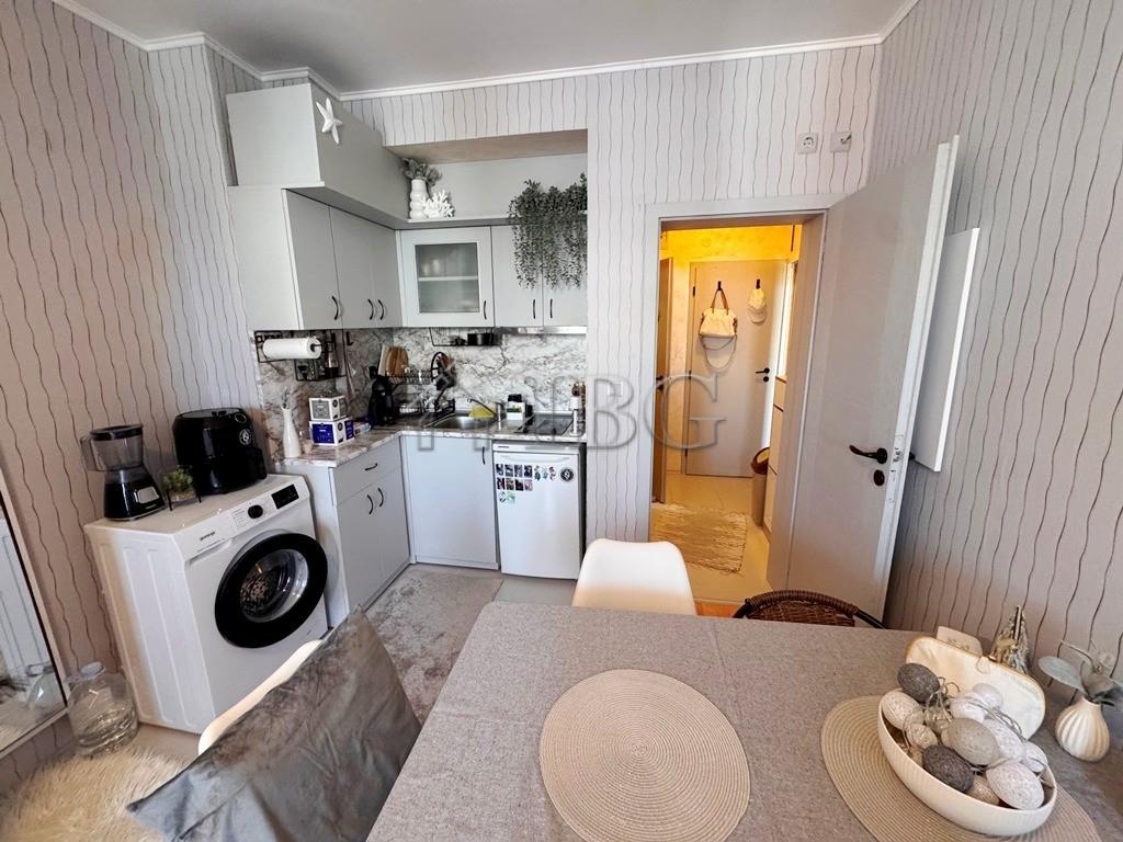 No Maintenance Fee 1-Bedroom Apartment in the Center of Sunny Beach — photo 2
