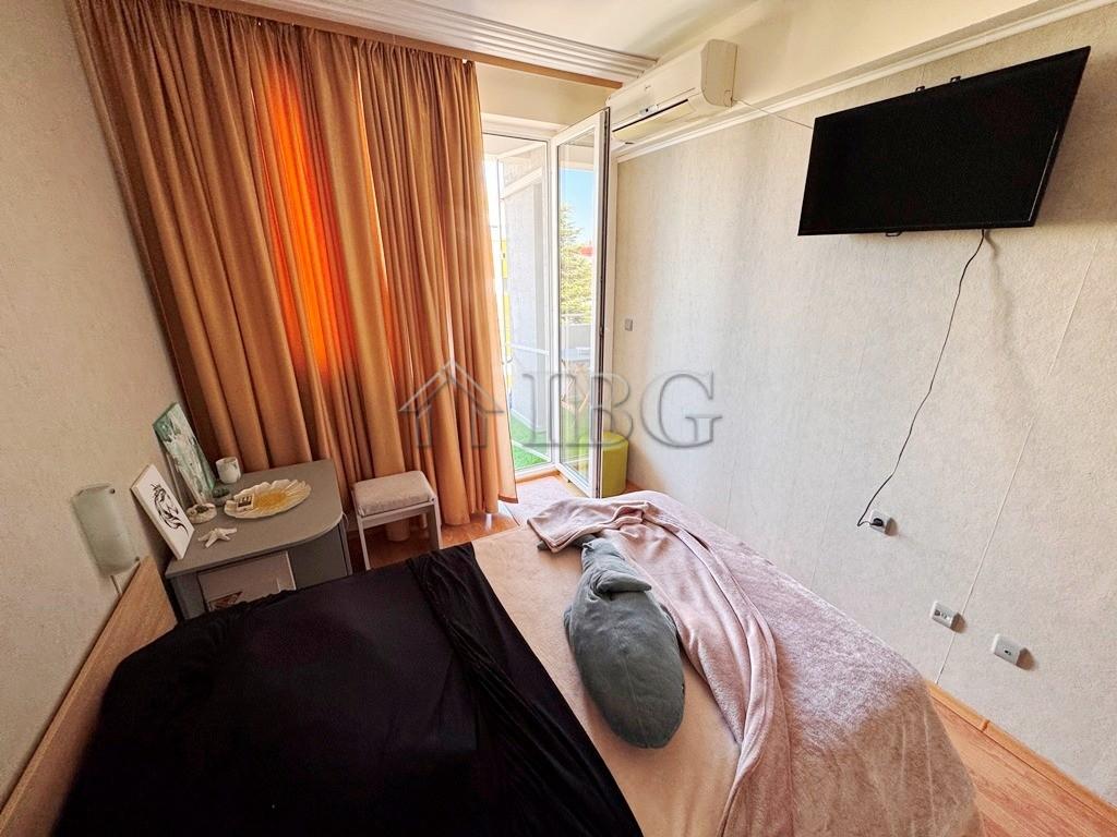 No Maintenance Fee 1-Bedroom Apartment in the Center of Sunny Beach — photo 12 of 15