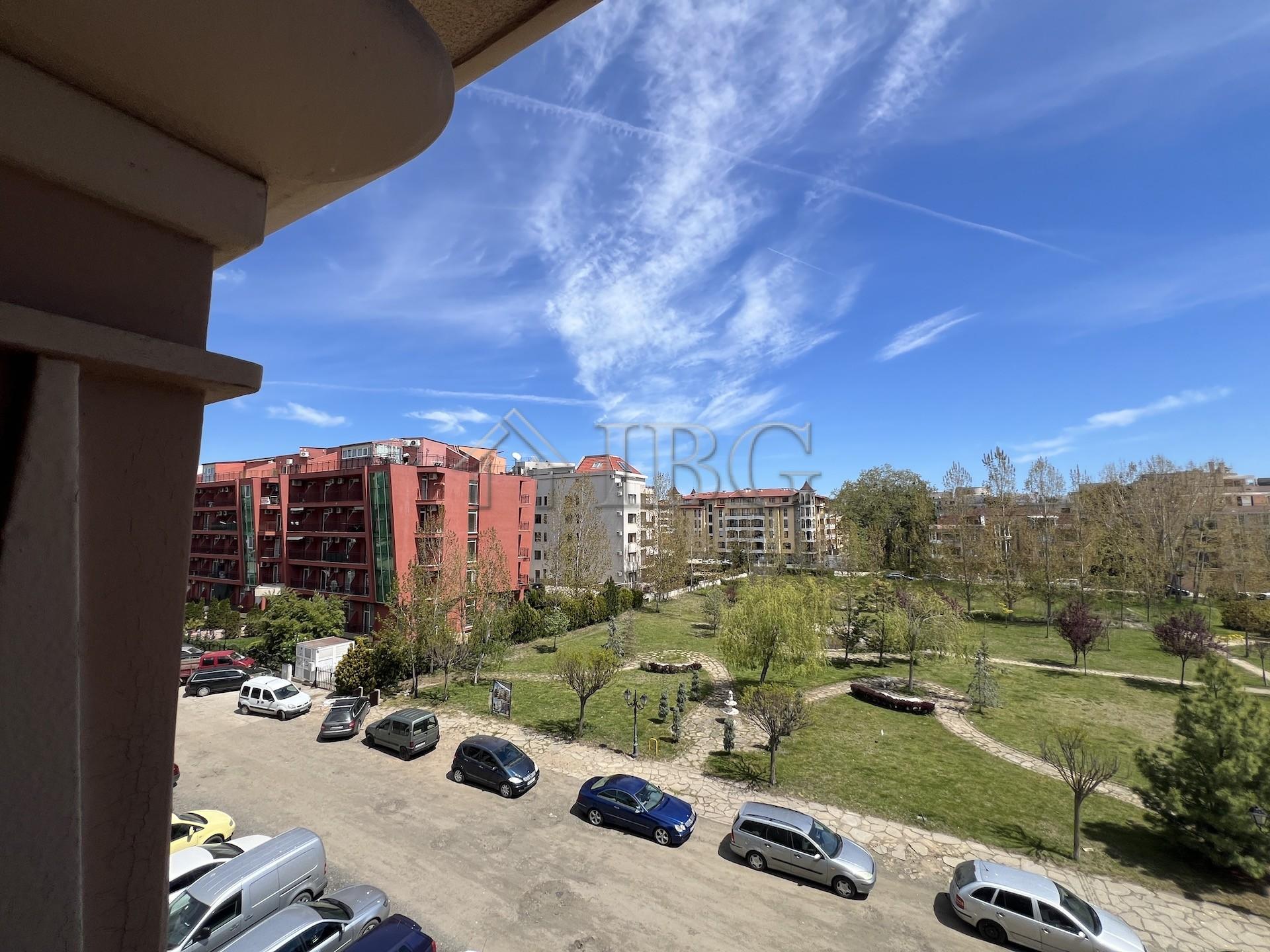 Aphrodite Gardens 1-Bedroom Apartment with Park View Sunny Beach — photo 8 of 25
