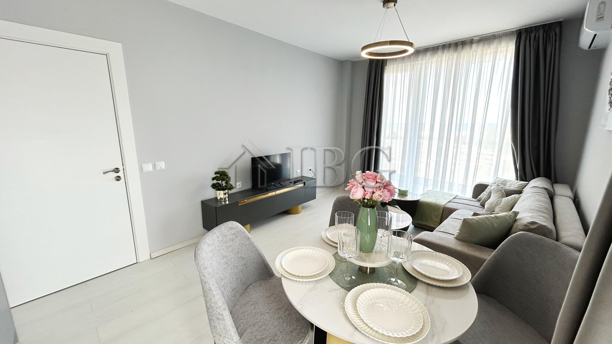 Furnished 2-Bedroom Apartment J'Adore Dune, Beachfront Sunny Beach — photo 2