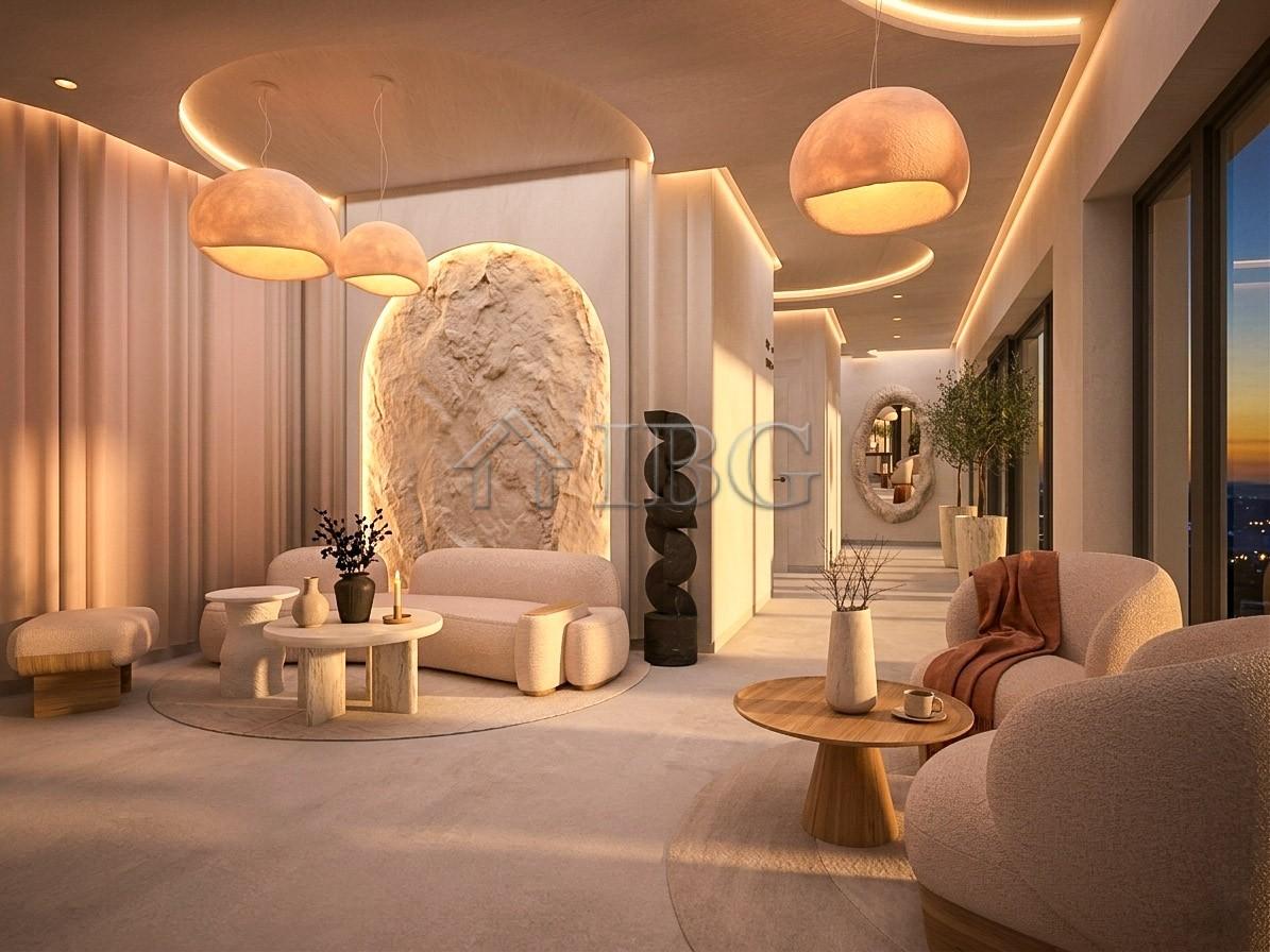 J'Adore Blanc - A Harmony of Elegance, Luxury, and Comfort — photo 5 of 22