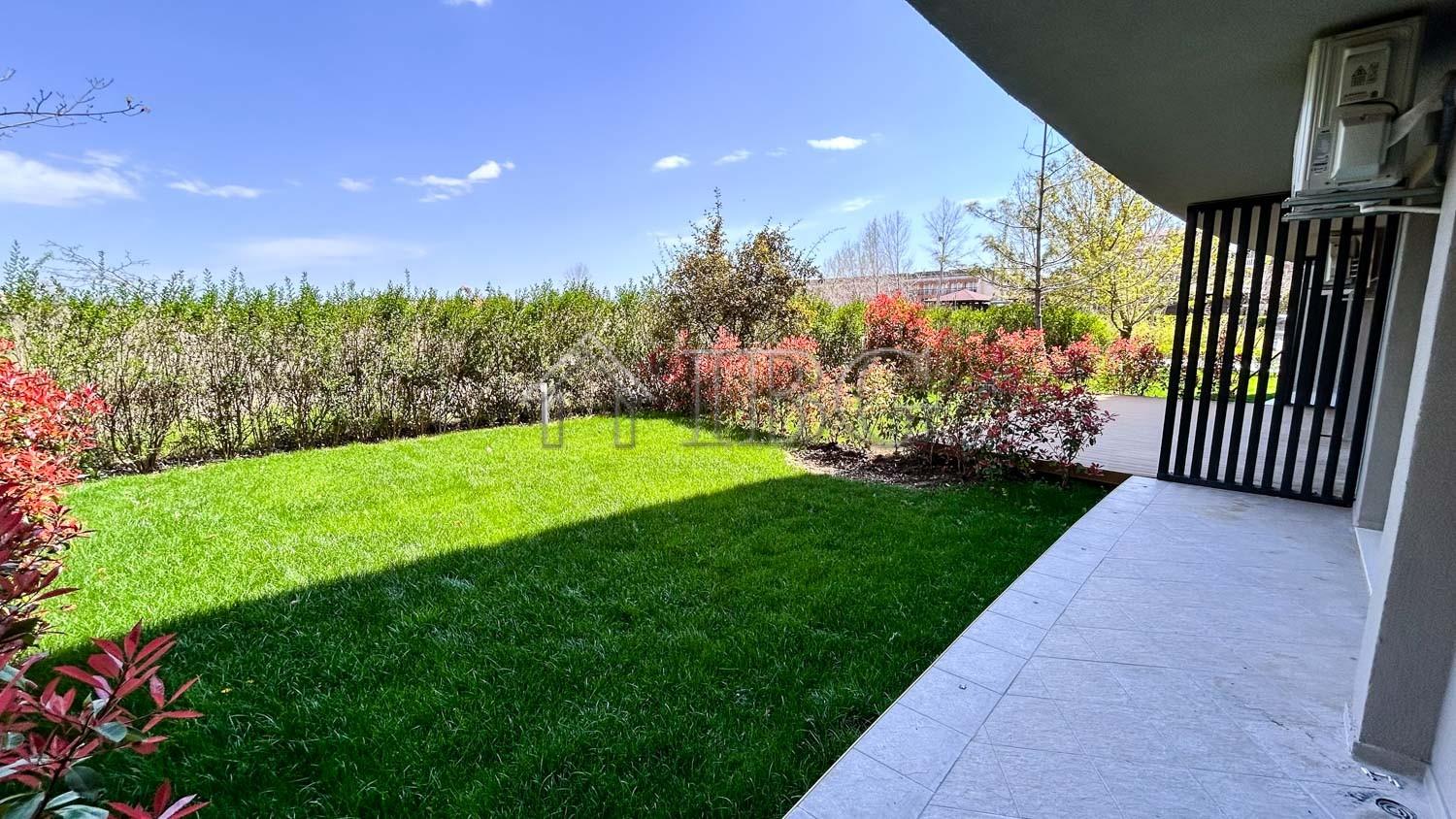 1-Bedroom Apartment with Private English Courtyard J'Adore Dune, Beachfront Sunny Beach — photo 11 of 25