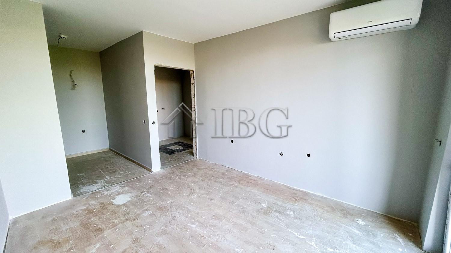 1-Bedroom Apartment with Private English Courtyard J'Adore Dune, Beachfront Sunny Beach — photo 5