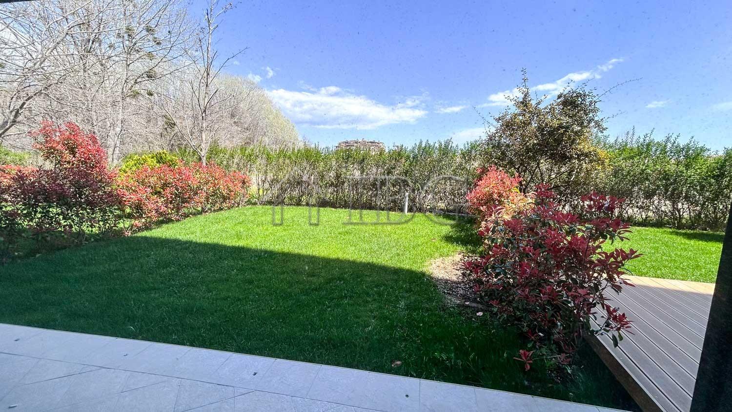 1-Bedroom Apartment with Private English Courtyard J'Adore Dune, Beachfront Sunny Beach — photo 8 of 25