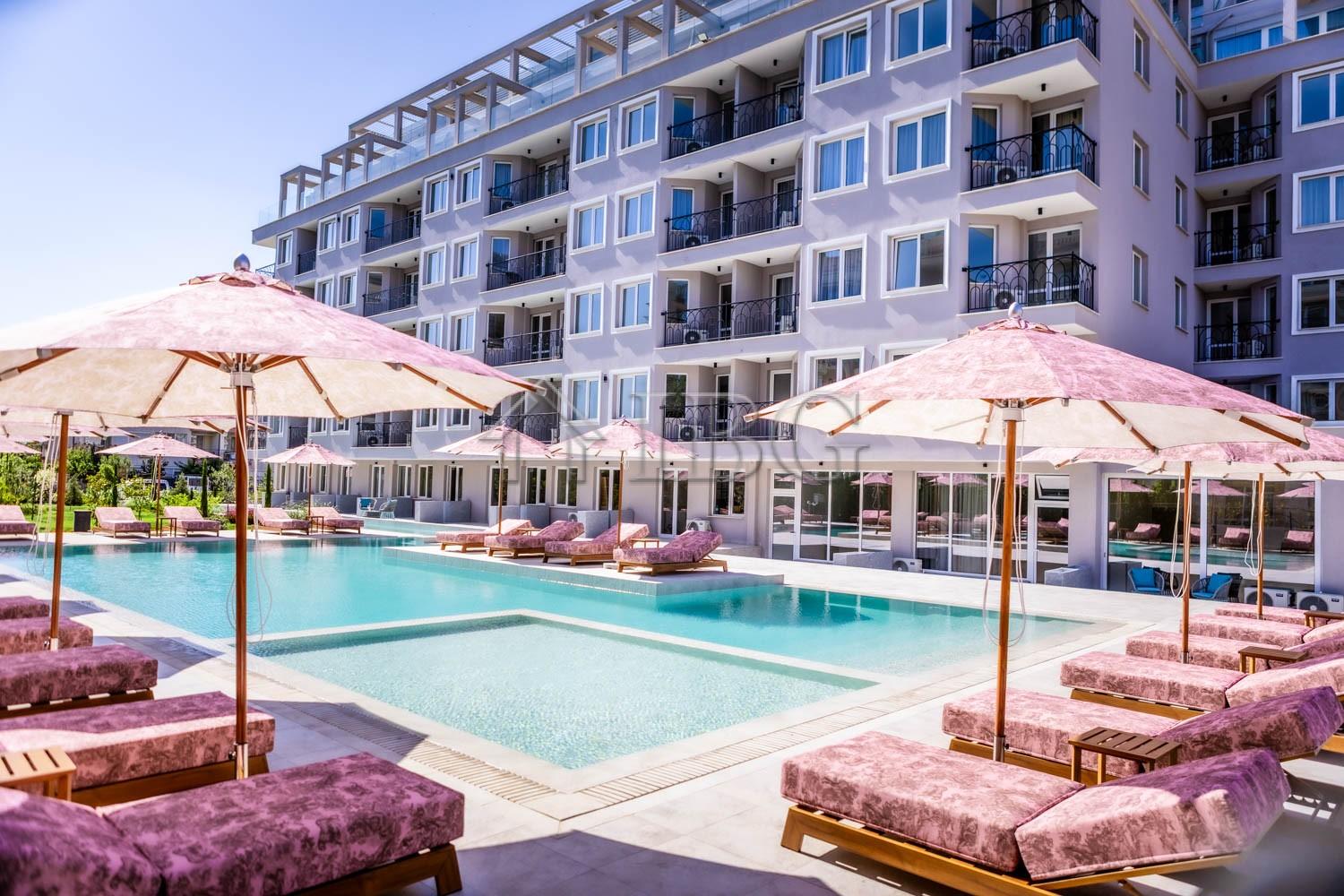 1-Bedroom Apartment with Large Open Terrace J'Adore Secret Garden, Sunny Beach — main photo