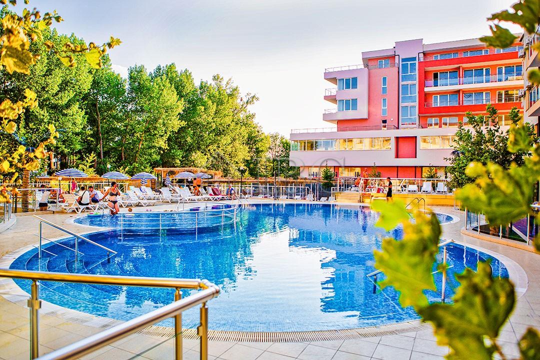 Studio with Pool view Nessebar Fort Residence, Sunny Beach — photo 2