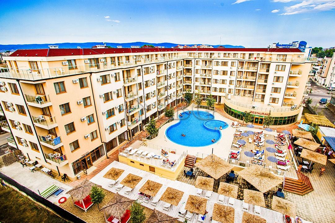 Studio with Pool view Nessebar Fort Residence, Sunny Beach — Sunny Beach