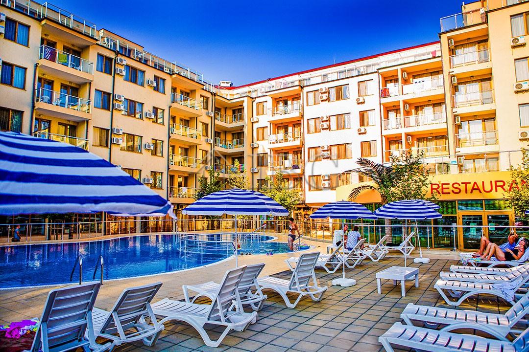 Studio with Pool view Nessebar Fort Residence, Sunny Beach — photo 14 of 16