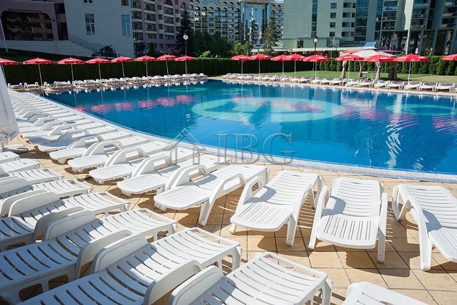 1-Bedroom Apartment with Sea View in Poseidon Complex, Sunny Beach — photo 4