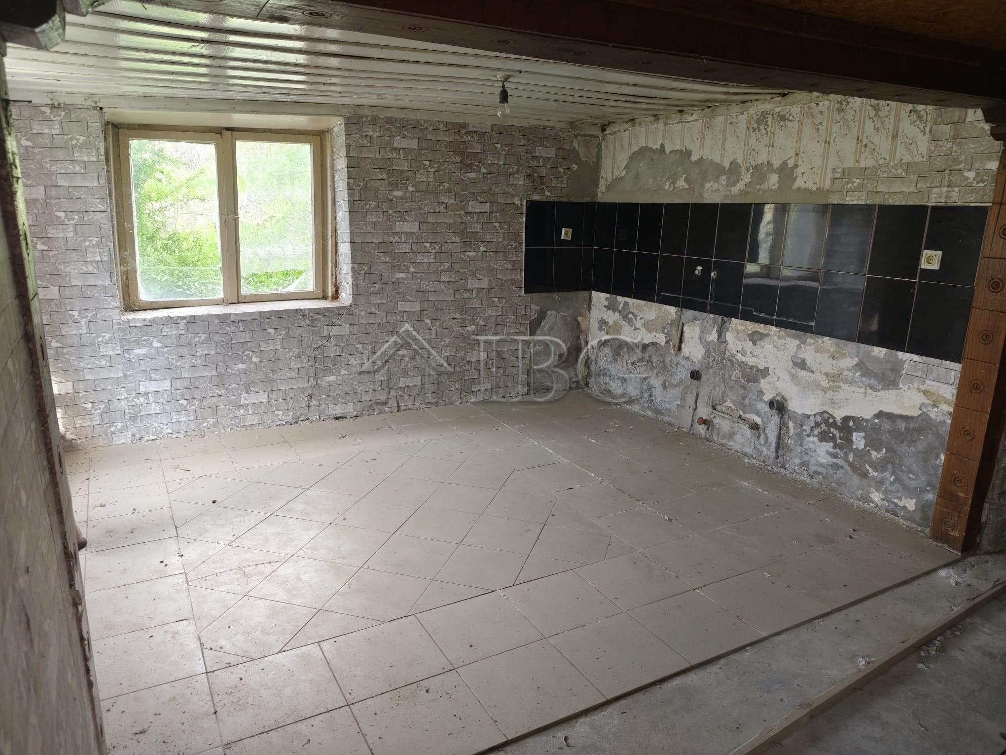 Renovation Project with Large Garden between Byala and Polski Trambesh — photo 15 of 17