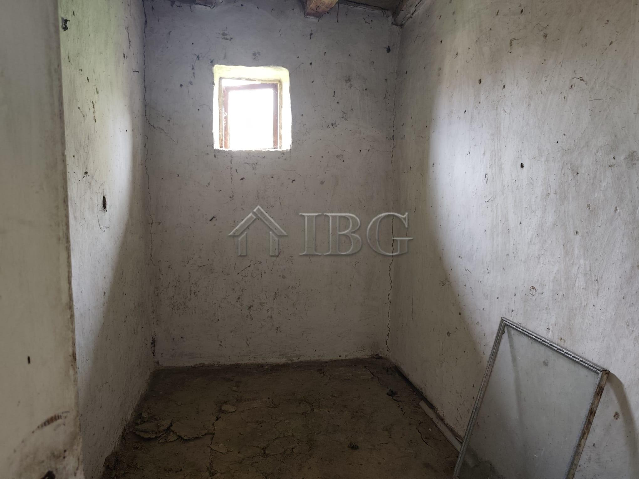 Renovation Project with Large Garden between Byala and Polski Trambesh — photo 16 of 17