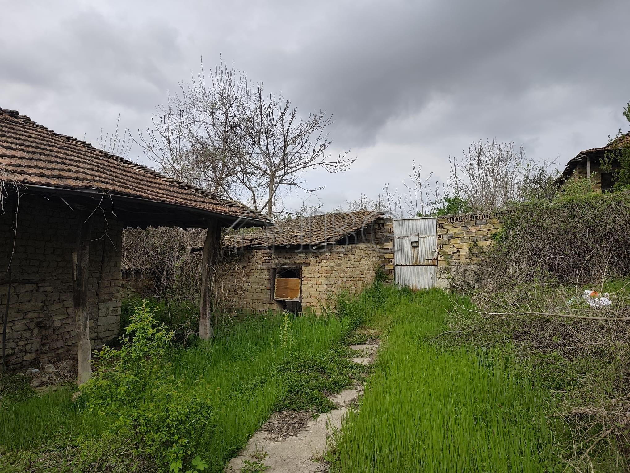 Renovation Project with Large Garden between Byala and Polski Trambesh — photo 4