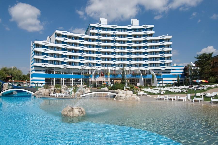 Spacious 1-Bedroom Apartment in Trakia Plaza, Sunny Beach — photo 18 of 20