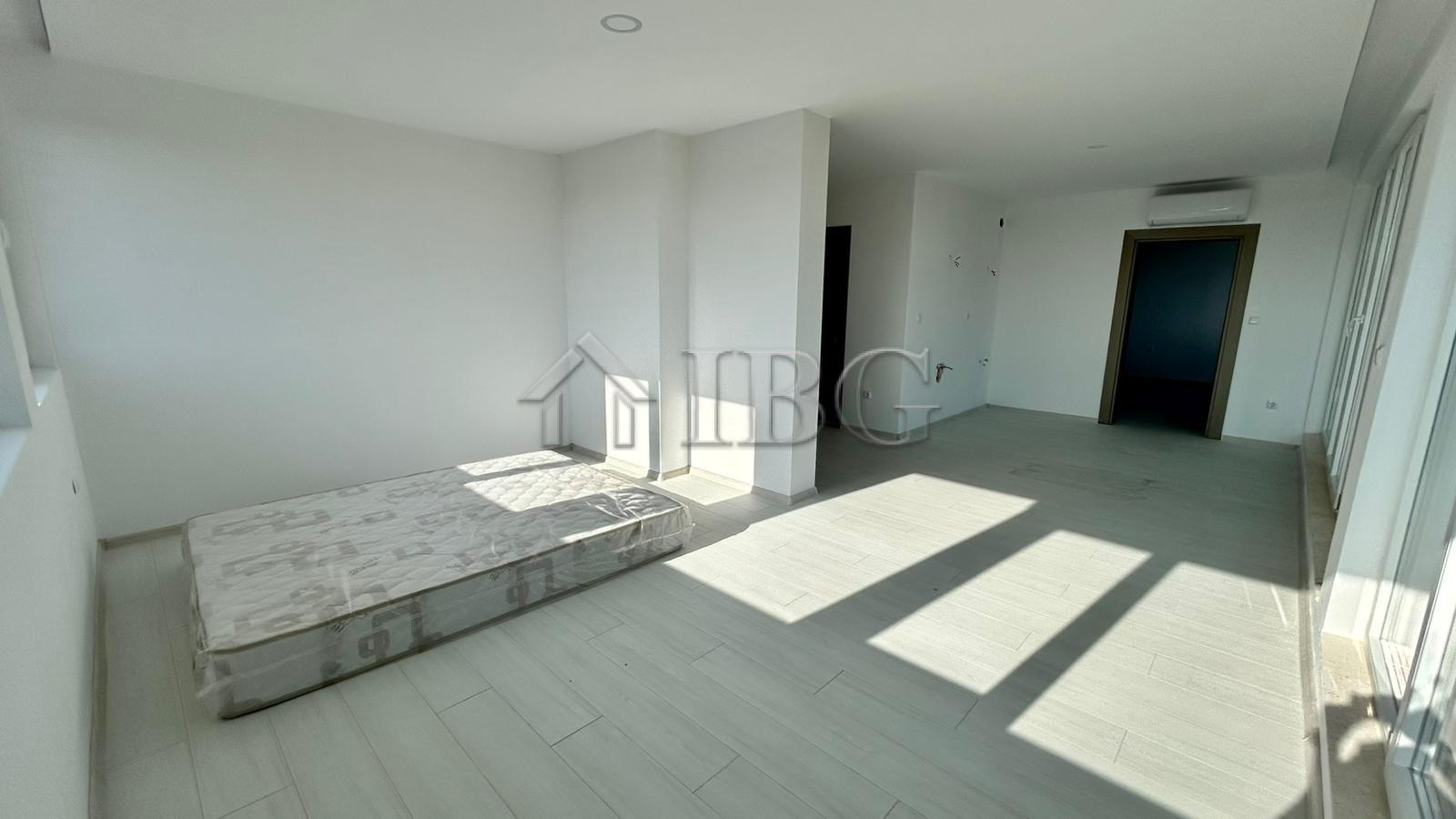 2-Bedroom Apartment with Pool & Garden Views J'Adore Secret Garden, Sunny Beach — photo 9 of 25