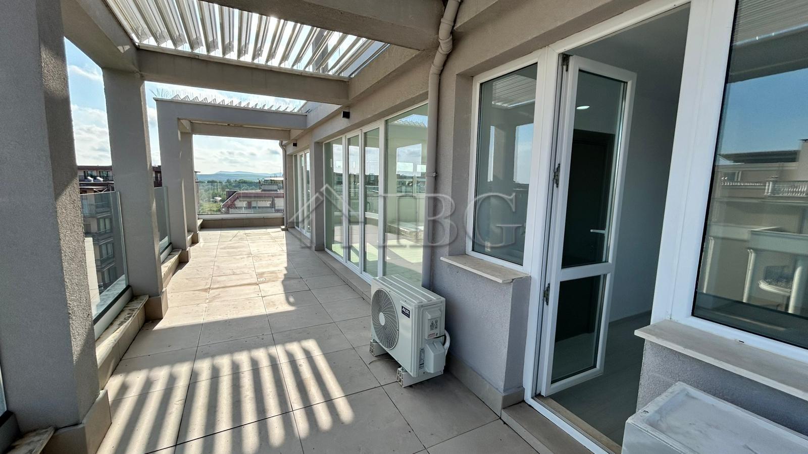 2-Bedroom Apartment with Pool & Garden Views J'Adore Secret Garden, Sunny Beach — photo 7 of 25