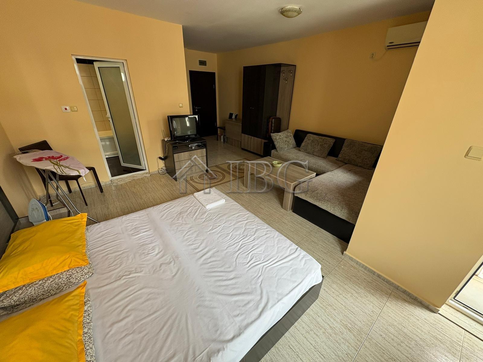 Big and Spacious studio with Balcony St. Sofia, Sunny Beach 500 m to the Beach — photo 6 of 7