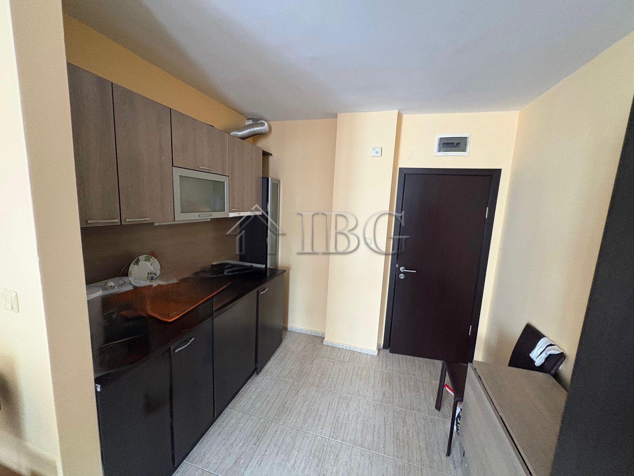 Big and Spacious studio with Balcony St. Sofia, Sunny Beach 500 m to the Beach — photo 7 of 7