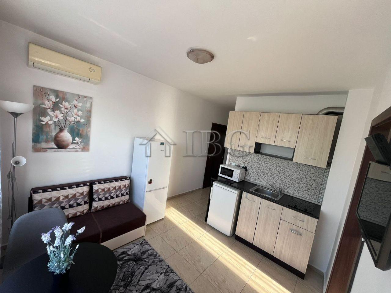 Furnished 1-Bedroom Apartment near Cacao Beach Sunny Beach — photo 9 of 18
