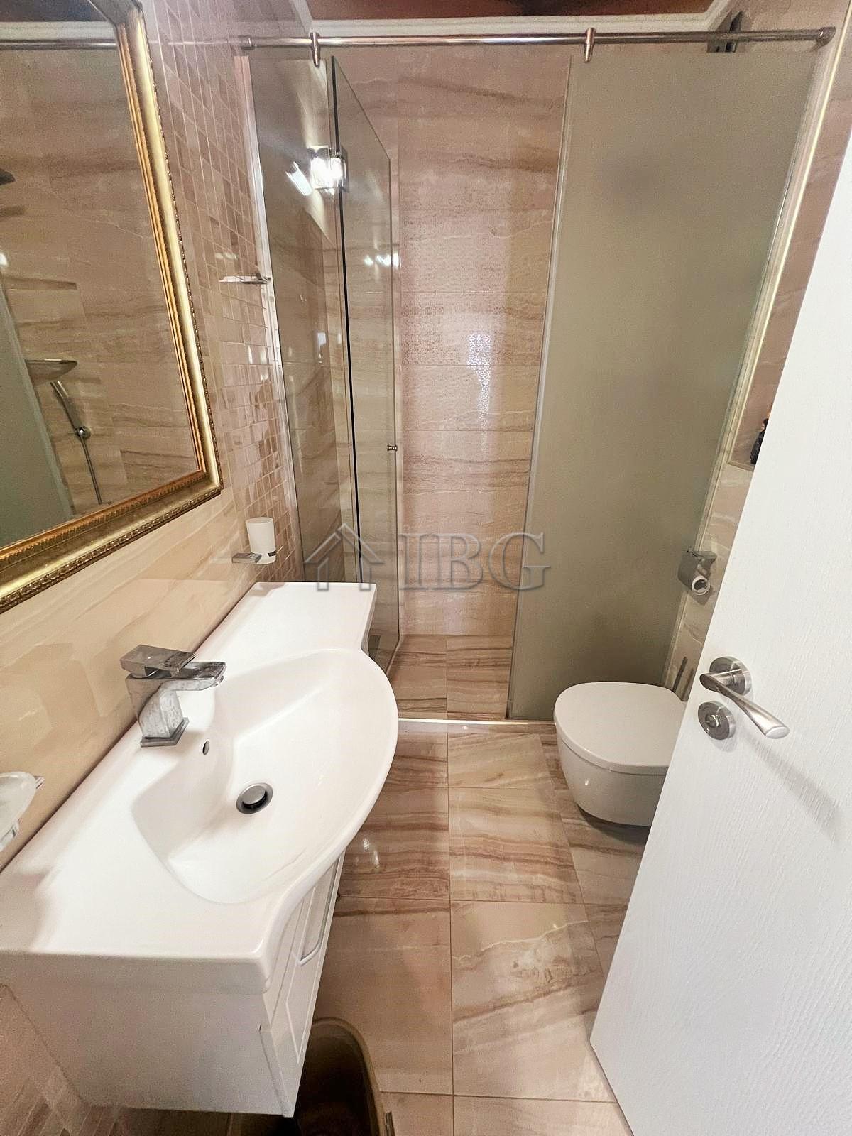 Large Apartment with Potential for 2 Bedrooms Harmony Suites Monte Carlo, Sunny Beach — photo 17 of 19
