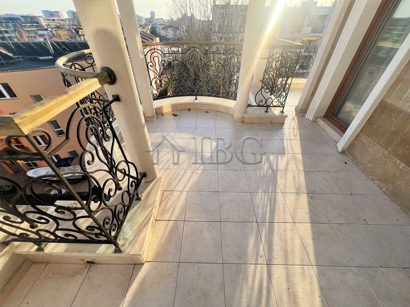 Large Apartment with Potential for 2 Bedrooms Harmony Suites Monte Carlo, Sunny Beach — photo 14 of 19