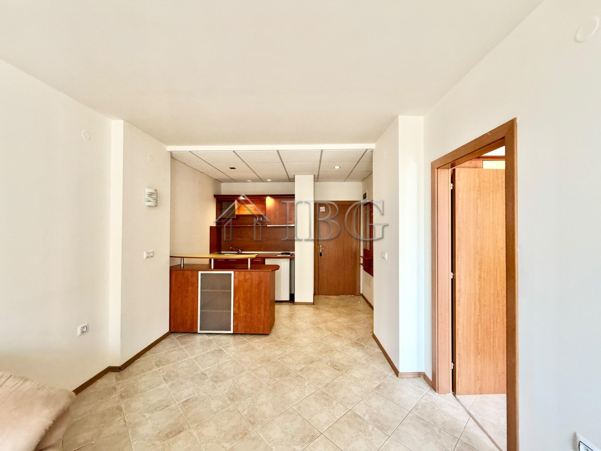 1-Bedroom Apartment with Sea View in Poseidon Complex, Sunny Beach — photo 10 of 25