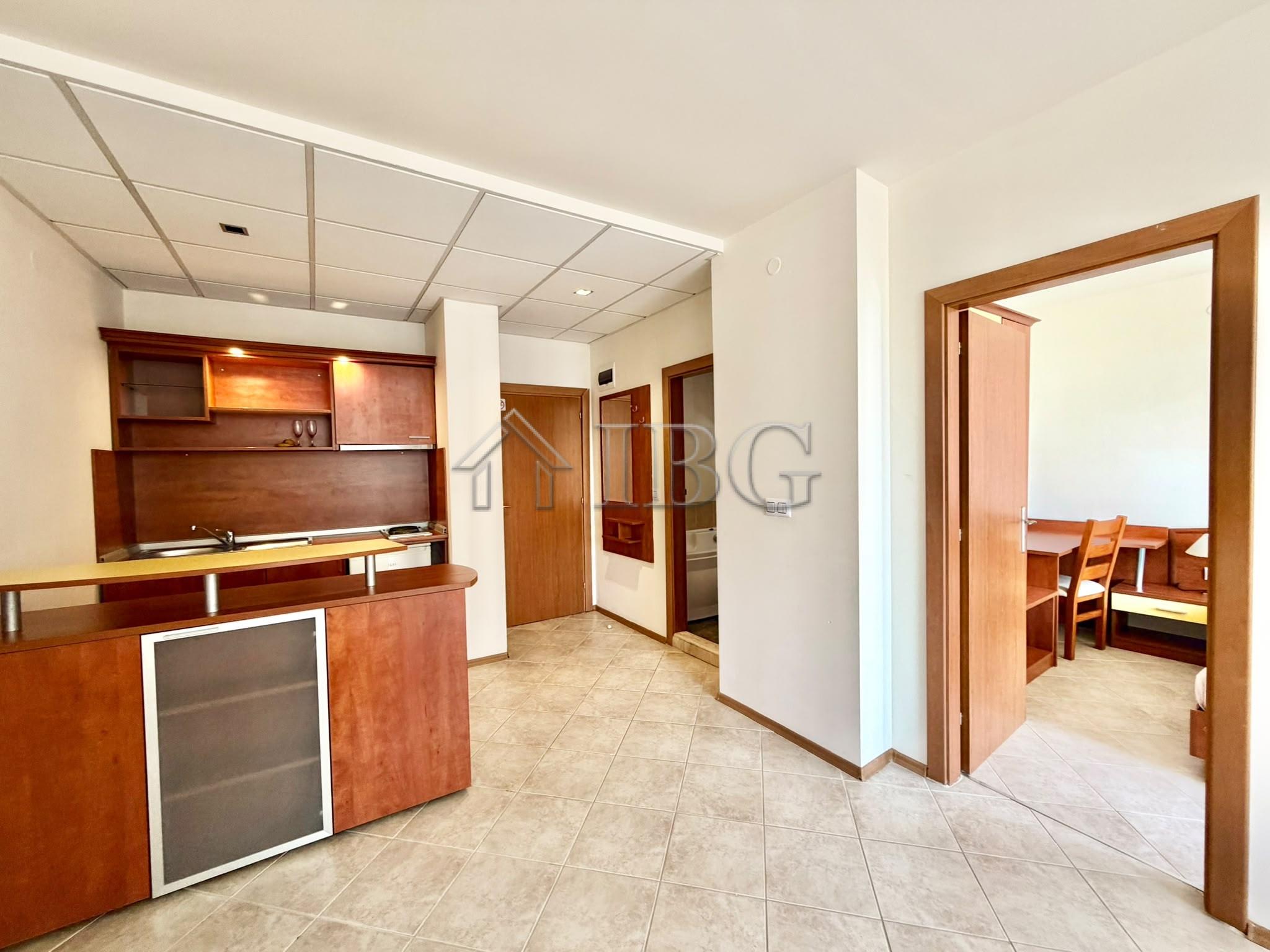 1-Bedroom Apartment with Sea View in Poseidon Complex, Sunny Beach — photo 19 of 25