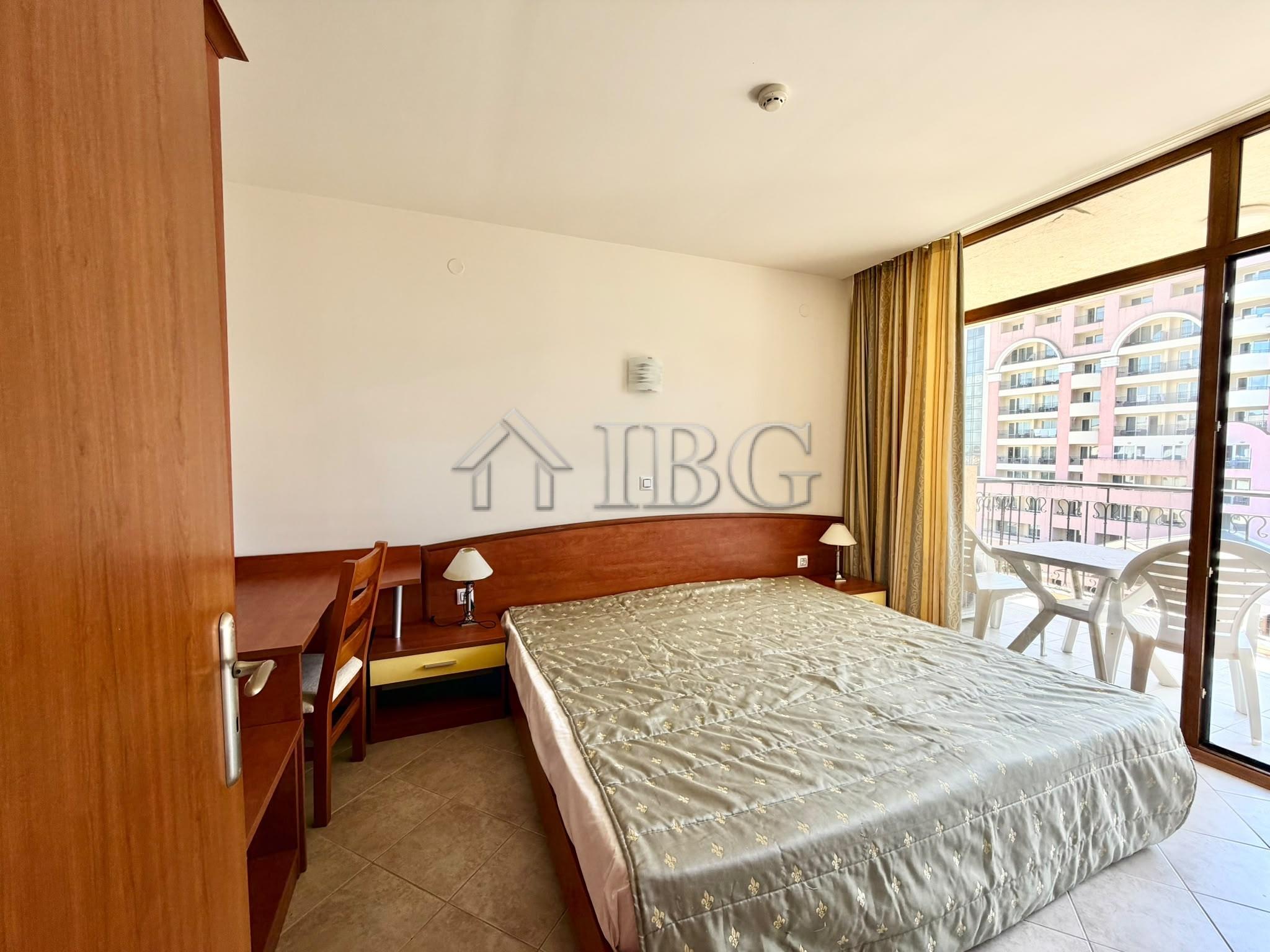 1-Bedroom Apartment with Sea View in Poseidon Complex, Sunny Beach — photo 14 of 25