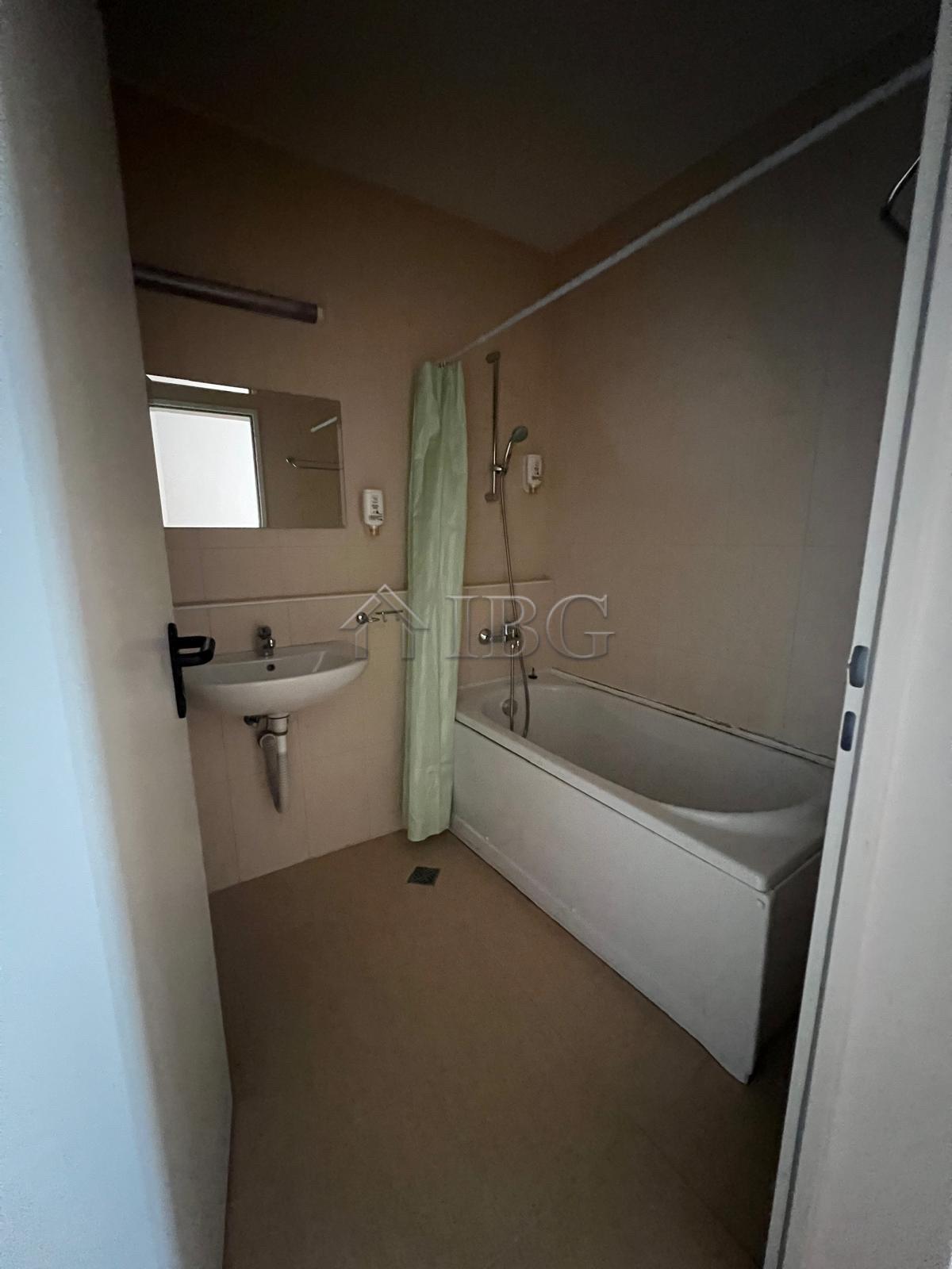 Spacious 1-Bedroom Apartment in Trakia Plaza, Sunny Beach — photo 9 of 20