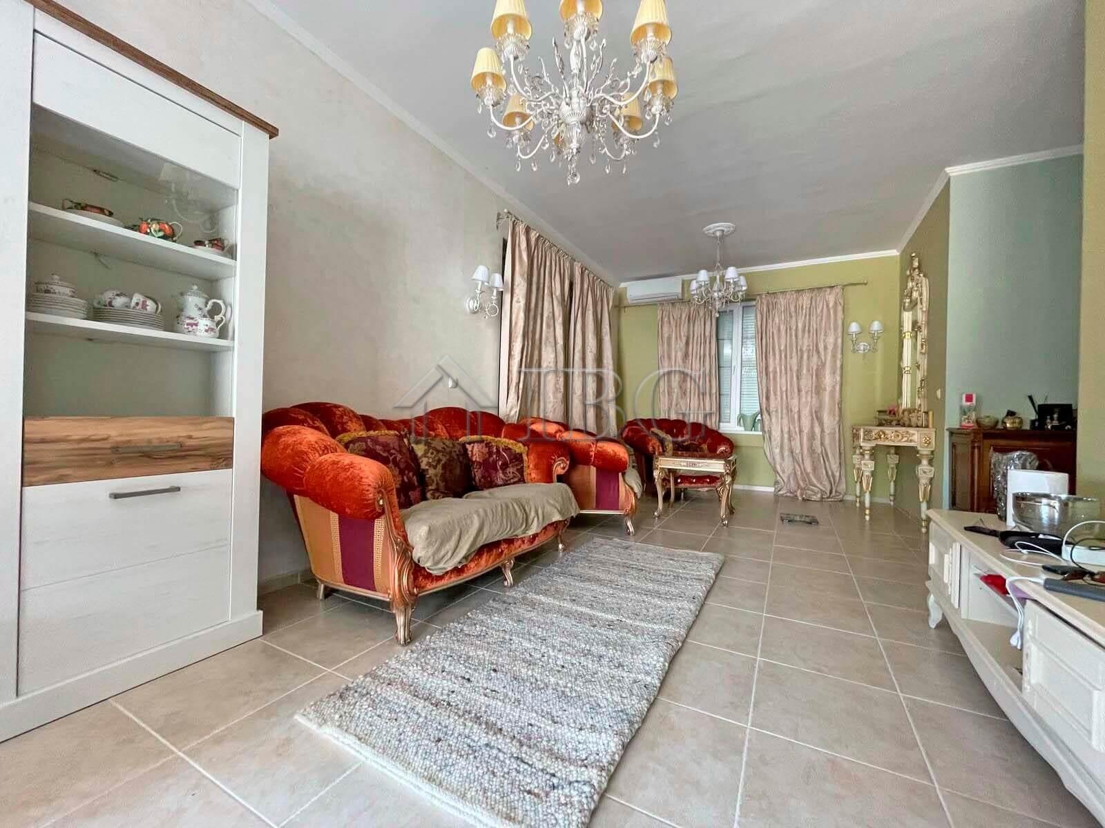 House with 3 bedrooms, 2 bathrooms and a Pool Kosharitsa, Near Sunny Beach — photo 8 of 22
