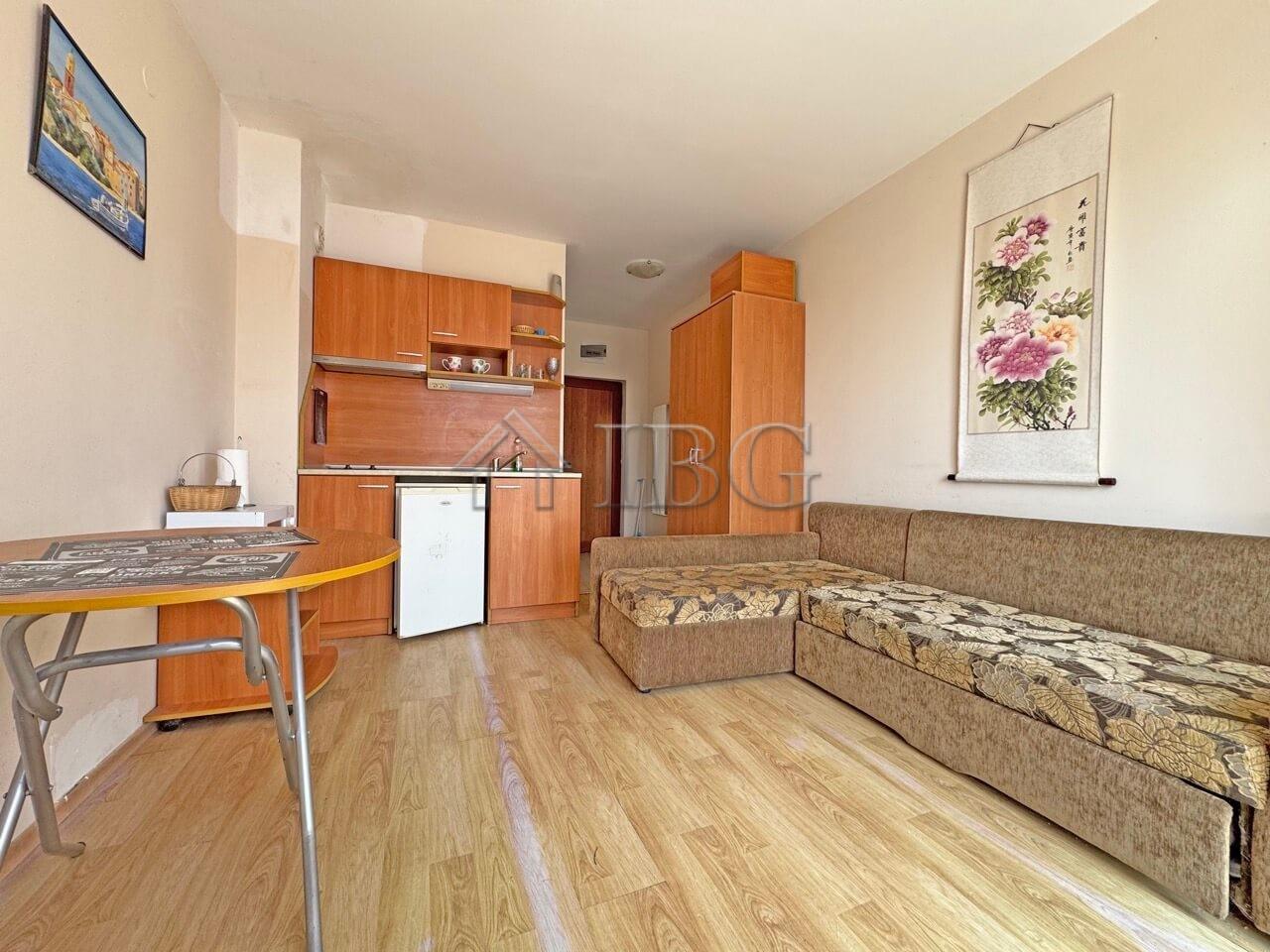 Furnished Studio with Pool View Amadeus 11, Sunny Beach — photo 4