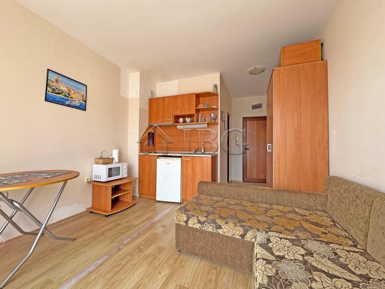 Furnished Studio with Pool View Amadeus 11, Sunny Beach — photo 7 of 9